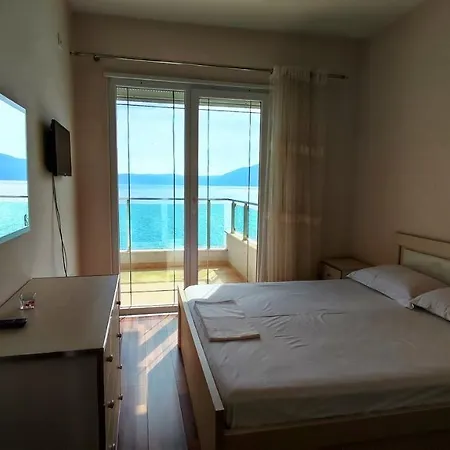 Sea Front * Vlorë